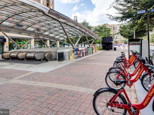 3800 Fairfax Drive 1411, Arlington VA 22203