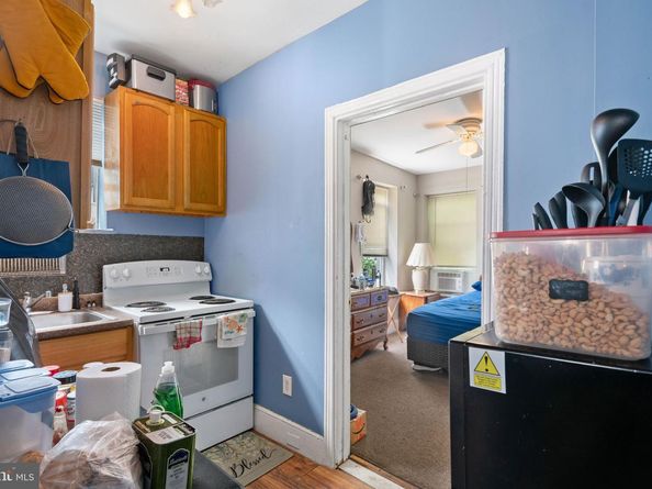 4423 Brown Street, Philadelphia PA 19104