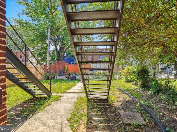 1729 Gales Place NE, Washington DC 20002
