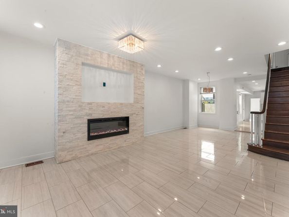 1529 N Lawrence Street, Philadelphia PA 19122