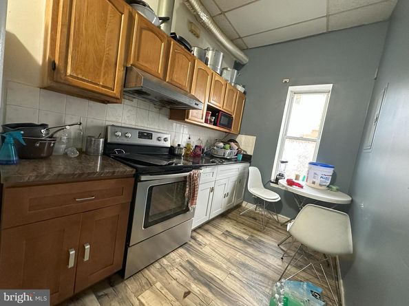 2014 S 7TH Street, Philadelphia PA 19148