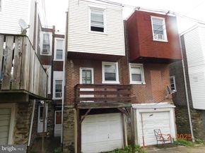 6042 N American Street, Philadelphia PA 19120