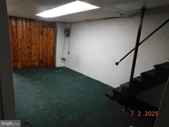 6042 N American Street, Philadelphia PA 19120