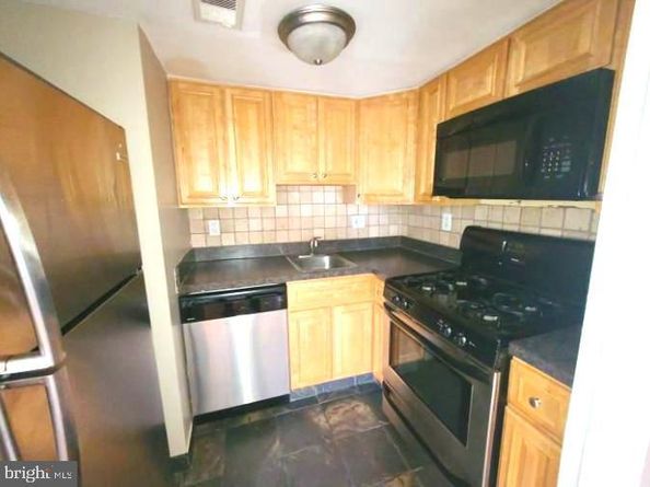 226 Monroe Street C, Philadelphia PA 19147