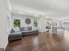 300 Rock Run Circle, Broomall PA 19008
