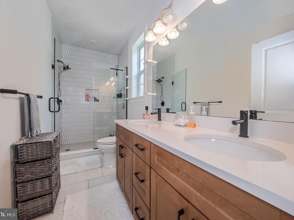 300 Rock Run Circle, Broomall PA 19008