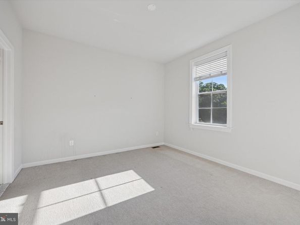 300 Rock Run Circle, Broomall PA 19008