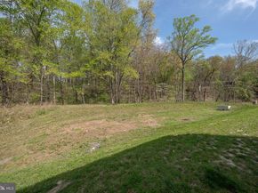300 Rock Run Circle, Broomall PA 19008