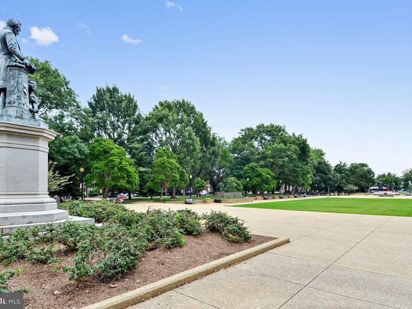 1110 3rd Street NE, Washington DC 20002
