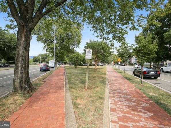1110 3rd Street NE, Washington DC 20002
