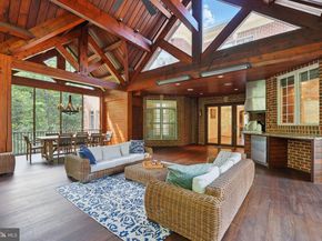 2555 Vale Ridge Court, Oakton VA 22124