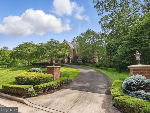 2555 Vale Ridge Court, Oakton VA 22124