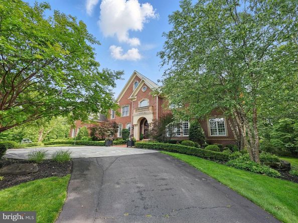 2555 Vale Ridge Court, Oakton VA 22124