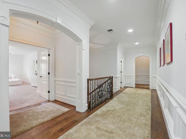 2555 Vale Ridge Court, Oakton VA 22124