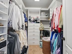 2555 Vale Ridge Court, Oakton VA 22124