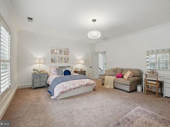 2555 Vale Ridge Court, Oakton VA 22124