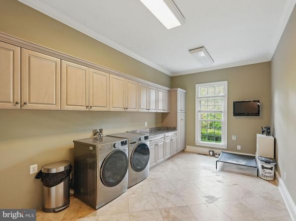 2555 Vale Ridge Court, Oakton VA 22124
