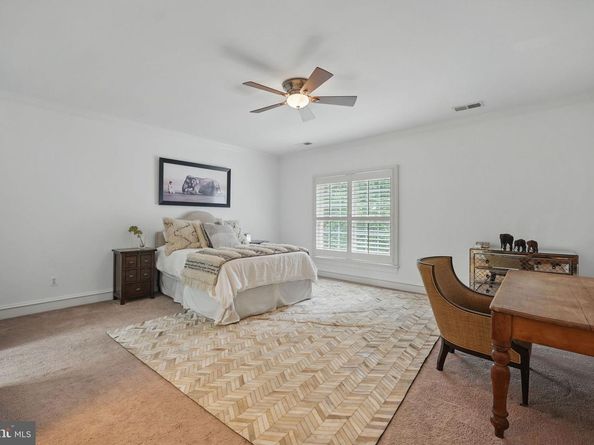 2555 Vale Ridge Court, Oakton VA 22124