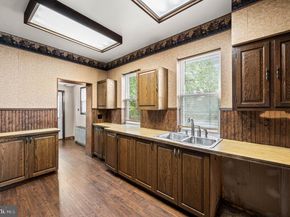 300 Gilham Street, Philadelphia PA 19111