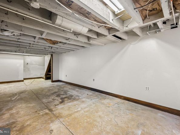 300 Gilham Street, Philadelphia PA 19111