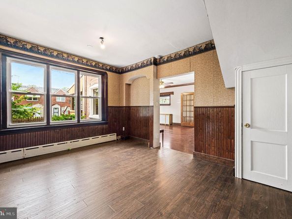 300 Gilham Street, Philadelphia PA 19111