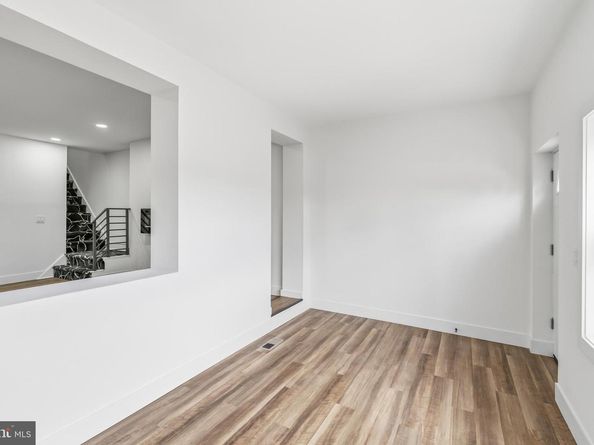 927 S 59TH Street, Philadelphia PA 19143