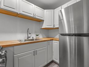 274 Greenough Street, Philadelphia PA 19127