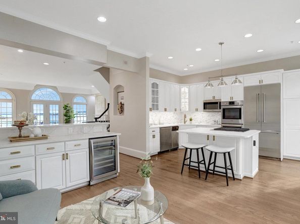 17 Wharf Street, Alexandria VA 22314