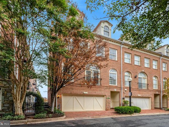 17 Wharf Street, Alexandria VA 22314