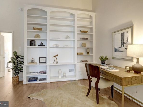17 Wharf Street, Alexandria VA 22314