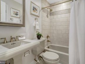 17 Wharf Street, Alexandria VA 22314