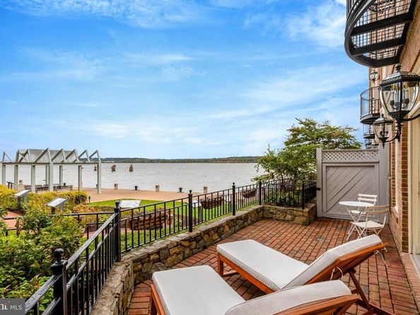 17 Wharf Street, Alexandria VA 22314