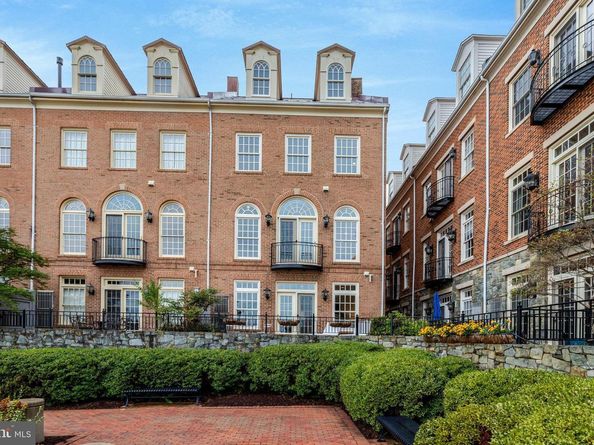 17 Wharf Street, Alexandria VA 22314