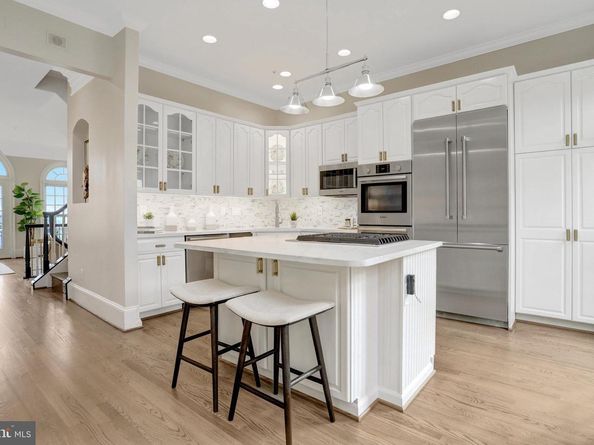 17 Wharf Street, Alexandria VA 22314