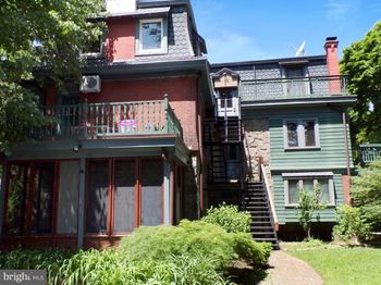 20 E Penn Street