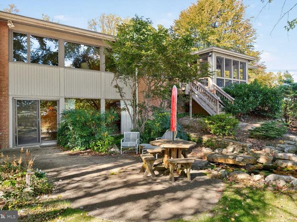 3200 Pauline Drive, Chevy Chase MD 20815