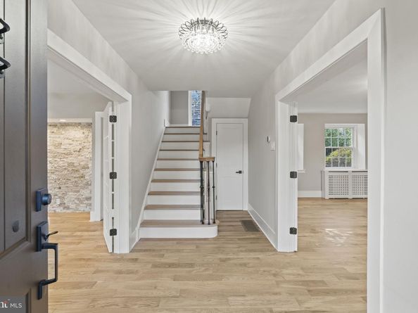 69 W Lodges Lane, Bala Cynwyd PA 19004