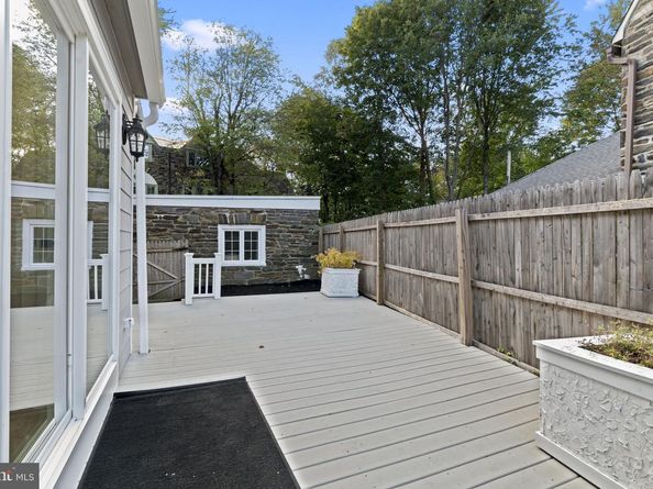 69 W Lodges Lane, Bala Cynwyd PA 19004