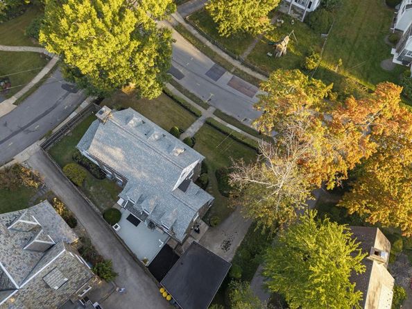 69 W Lodges Lane, Bala Cynwyd PA 19004