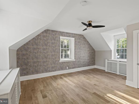 69 W Lodges Lane, Bala Cynwyd PA 19004