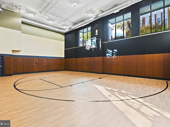 2665 Prosperity Avenue 345, Fairfax VA 22031