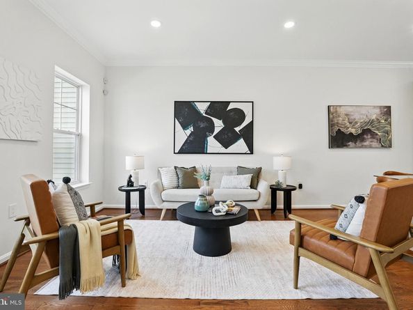402 Woodcrest Drive SE, Washington DC 20032