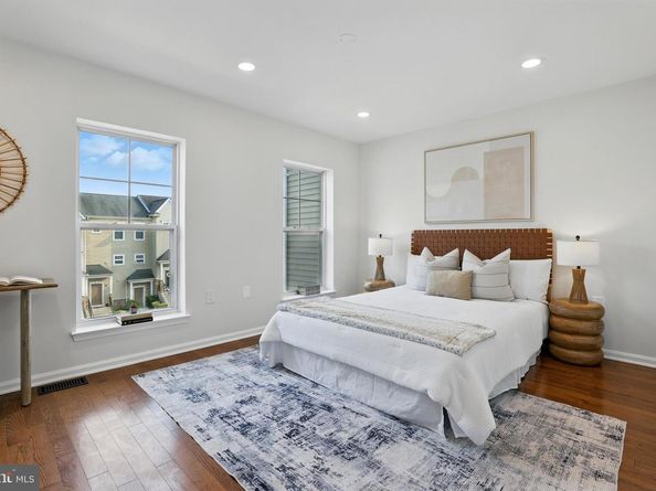 402 Woodcrest Drive SE, Washington DC 20032