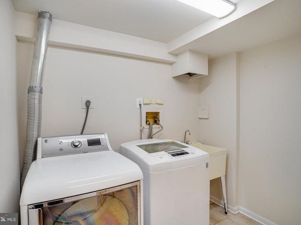 3300 Prince William Drive, Fairfax VA 22031