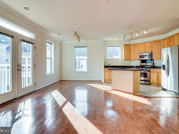 9480 Virginia Center Boulevard 422, Vienna VA 22181