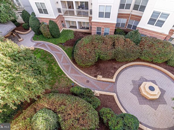 9480 Virginia Center Boulevard 422, Vienna VA 22181