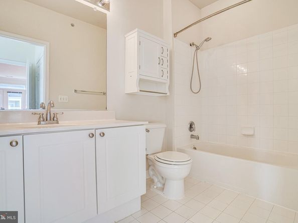 9480 Virginia Center Boulevard 422, Vienna VA 22181