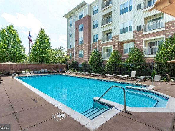 9480 Virginia Center Boulevard 422, Vienna VA 22181