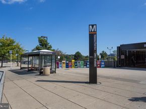 9480 Virginia Center Boulevard 422, Vienna VA 22181