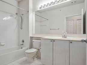 9480 Virginia Center Boulevard 422, Vienna VA 22181